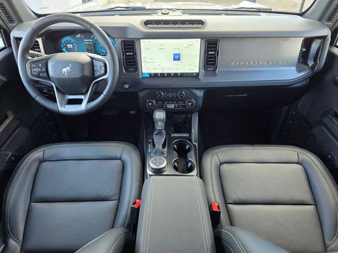 New 2026 Ford Bronco Badlands image 24