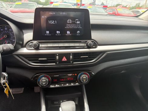 Used 2019 Kia Forte LXS FWD image 14
