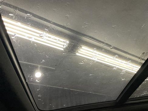 Used 2021 Chevrolet Tahoe Z71 w/ Z71 Signature Package image 28