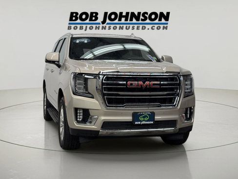 Used 2022 GMC Yukon SLT w/ SLT Luxury Package image 10
