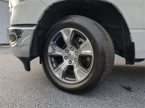 Used 2024 RAM 1500 Laramie image 36