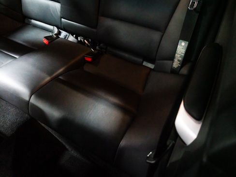 Used 2004 BMW M3 Coupe RWD image 30