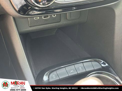 Certified 2022 Buick Encore GX Essence FWD image 27