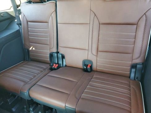 Used 2024 GMC Yukon Denali Ultimate image 24