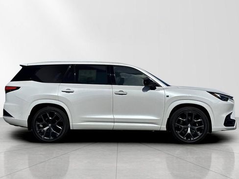 New 2026 Lexus TX 500h AWD image 7