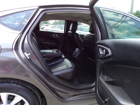 Used 2015 Chrysler 200 C w/ Navigation & Sound Group I image 21