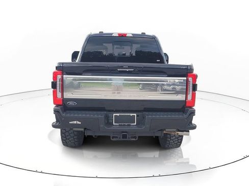 Used 2024 Ford F250 Platinum w/ FX4 Off-Road Package AWD/4WD image 6