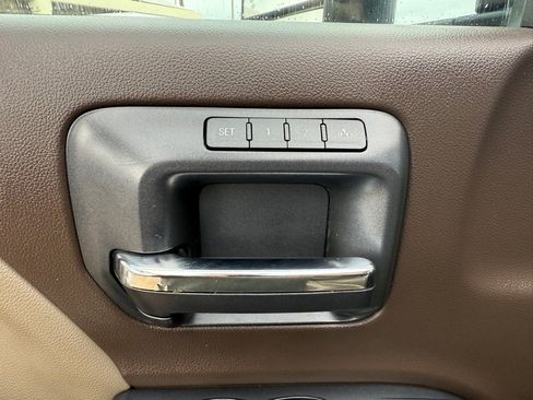 Used 2015 GMC Sierra 2500 Denali w/ Duramax Plus Package image 25