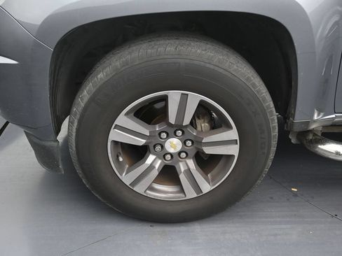 Used 2019 Chevrolet Colorado LT w/ LT Convenience Package RWD image 9