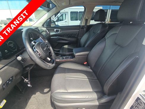 Used 2023 Kia Sorento SX AWD/4WD image 6