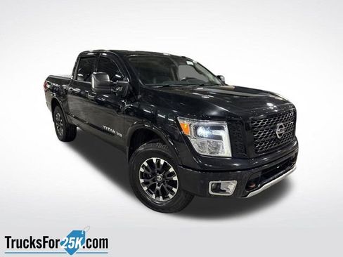 Used 2018 Nissan Titan PRO-4X image 44