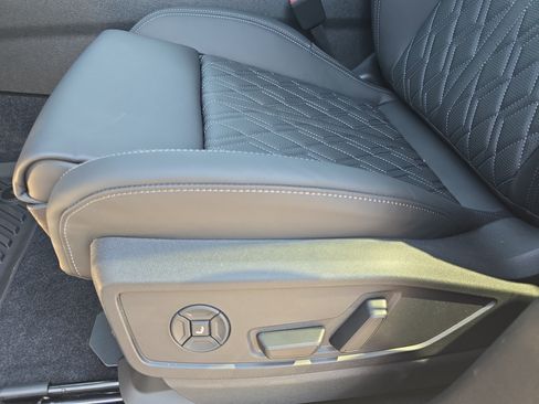 New 2026 Audi SQ5 Premium Plus AWD/4WD image 28