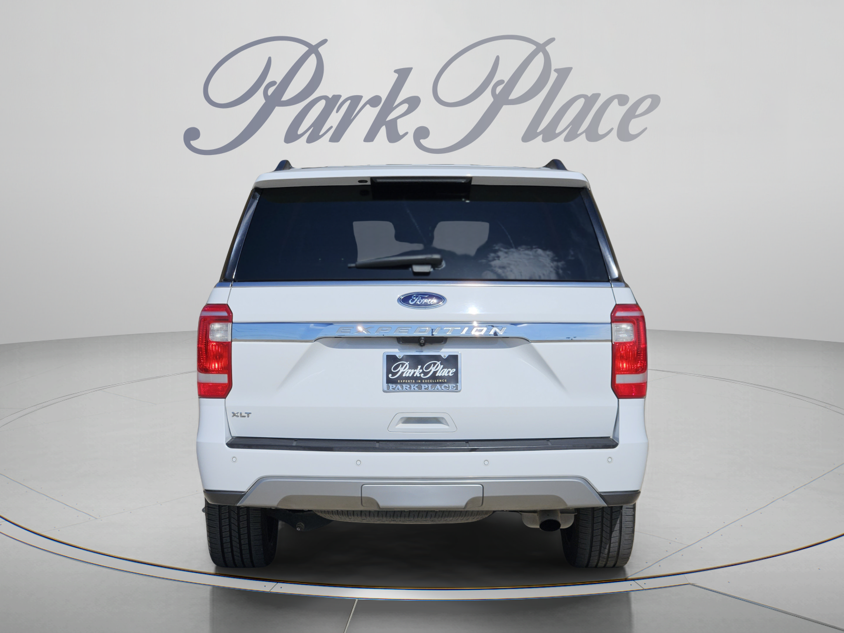 Used 2020 Ford Expedition XLT RWD image 4
