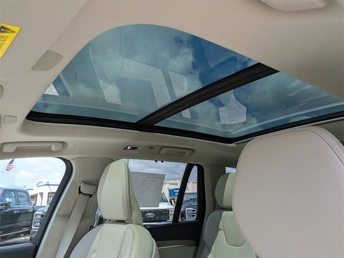 Certified 2022 Volvo XC90 T6 Inscription w/ Advanced Package image 20