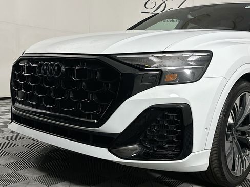Used 2024 Audi Q8 Prestige w/ Prestige Package image 32
