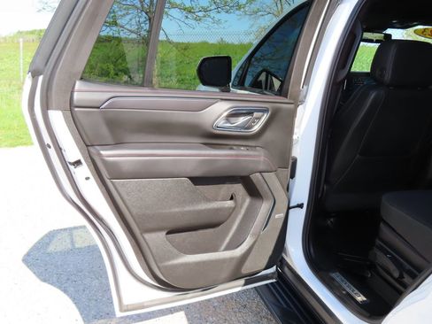 Used 2023 Chevrolet Tahoe RST AWD/4WD image 29