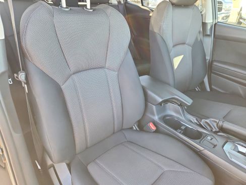 Used 2023 Subaru Crosstrek 2.0i image 14