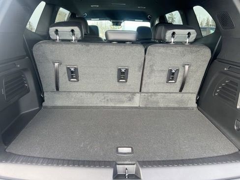 New 2026 GMC Acadia AT4 image 7