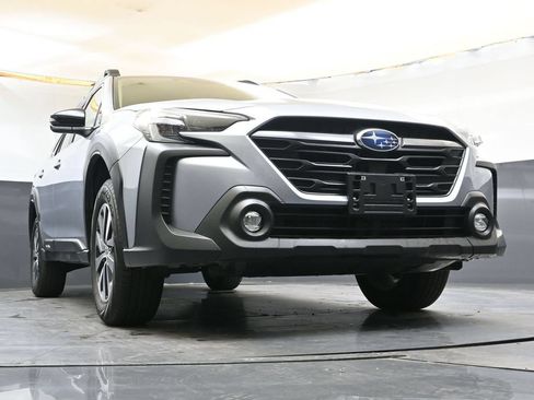 Certified 2025 Subaru Outback Premium AWD/4WD image 35