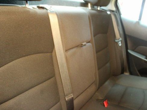 Used 2015 Chevrolet Cruze LT image 14