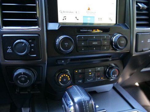 Used 2017 Ford F150 XLT w/ Equipment Group 302A Luxury AWD/4WD image 18