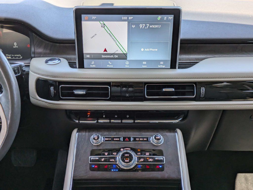 Used 2021 Lincoln Aviator Reserve w/ Equipment Group 201A AWD/4WD image 21