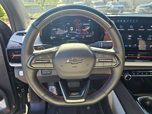 Used 2025 Chevrolet Silverado EV RST AWD/4WD image 26