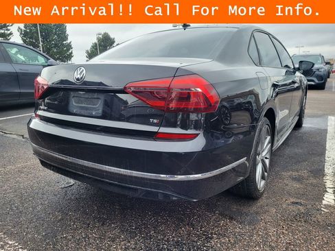 Used 2018 Volkswagen Passat 2.0T R-Line FWD image 6