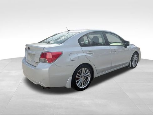 Used 2014 Subaru Impreza 2.0i Premium AWD/4WD image 3