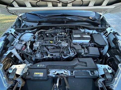 Certified 2024 Toyota Corolla Cross L image 11