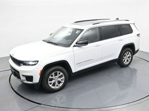 Used 2022 Jeep Grand Cherokee L Limited w/ Luxury Tech Group II image 21