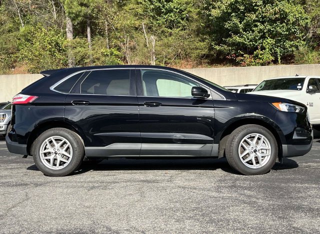 Used 2024 Ford Edge SEL AWD/4WD image 2