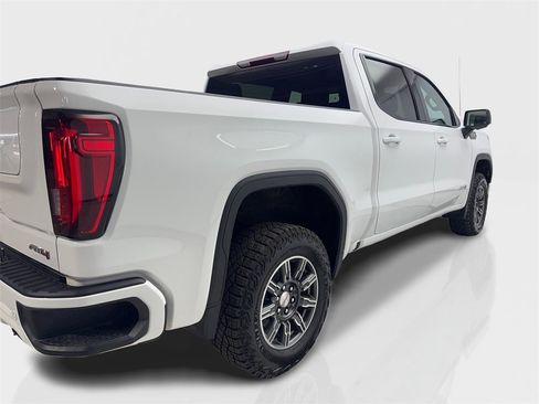 Used 2025 GMC Sierra 1500 AT4 image 13