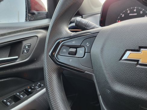 Used 2025 Chevrolet Trax LS w/ LS Convenience Package image 22