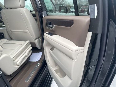 New 2026 GMC Yukon XL Denali w/ Sun & Power Step Package image 31