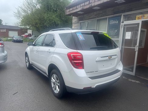 Used 2017 Chevrolet Equinox LT w/ Convenience Package AWD/4WD image 4