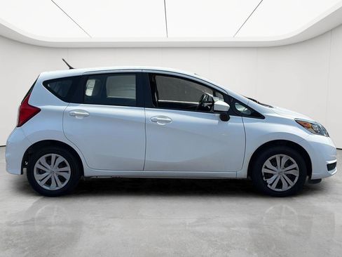 Used 2019 Nissan Versa Note SV FWD image 9