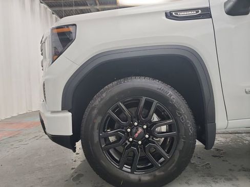 New 2026 GMC Sierra 1500 Elevation image 19