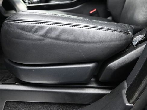 Used 2018 Land Rover Range Rover HSE image 7