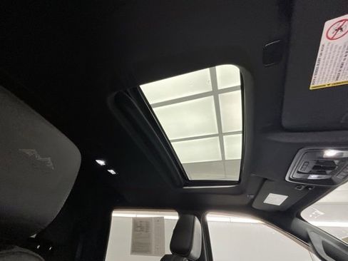 Used 2020 Chevrolet Silverado 2500 High Country w/ Z71 Off-Road Package image 7