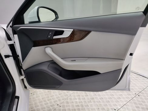 Used 2019 Audi A4 2.0T Premium image 32