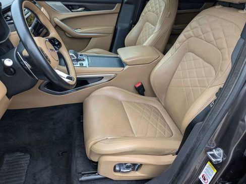 Used 2022 Jaguar F-PACE S image 12