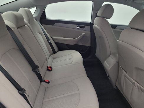 Used 2019 Hyundai Sonata SE FWD image 19