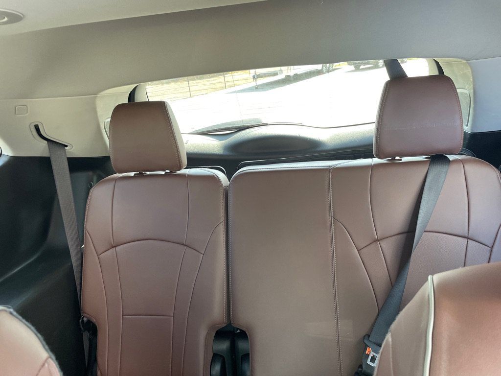 Used 2018 Buick Enclave Avenir w/ Avenir Technology Package AWD/4WD image 18