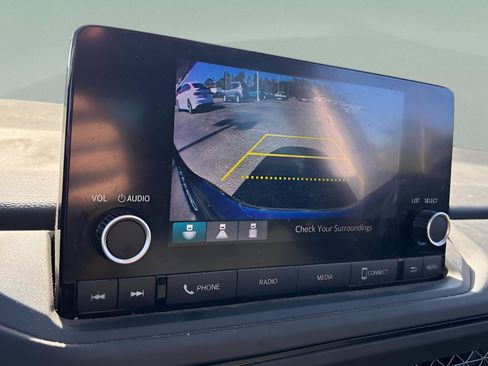 Certified 2023 Honda Accord EX image 17