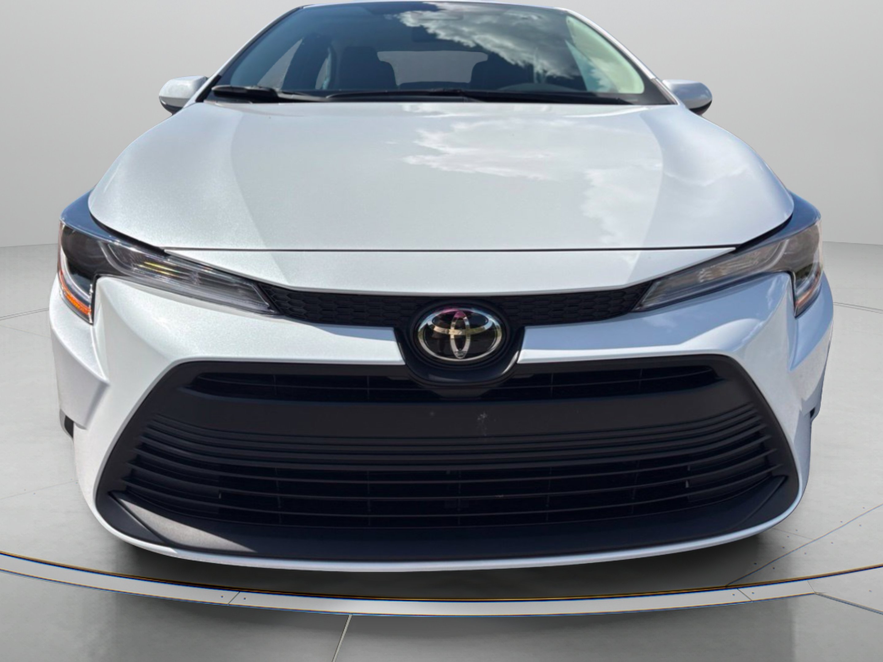 New 2027 Toyota Corolla LE FWD image 3