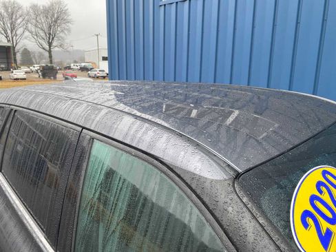 Used 2020 Toyota Highlander LE image 5