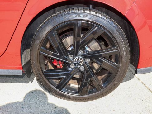 Used 2023 Volkswagen GTI SE w/ SE Leather Package FWD image 9