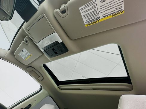Used 2023 Nissan Altima 2.5 SL FWD image 25