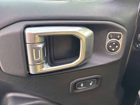 Used 2020 Jeep Wrangler Unlimited Sport AWD/4WD image 12